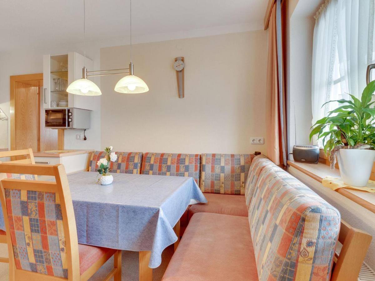 Quaint Apartment In Hainzenberg Near Horbergbahn Dış mekan fotoğraf