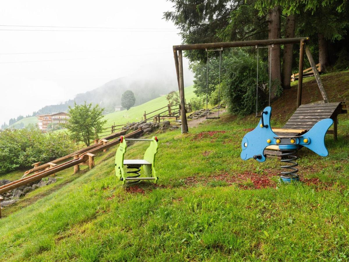 Quaint Apartment In Hainzenberg Near Horbergbahn Dış mekan fotoğraf